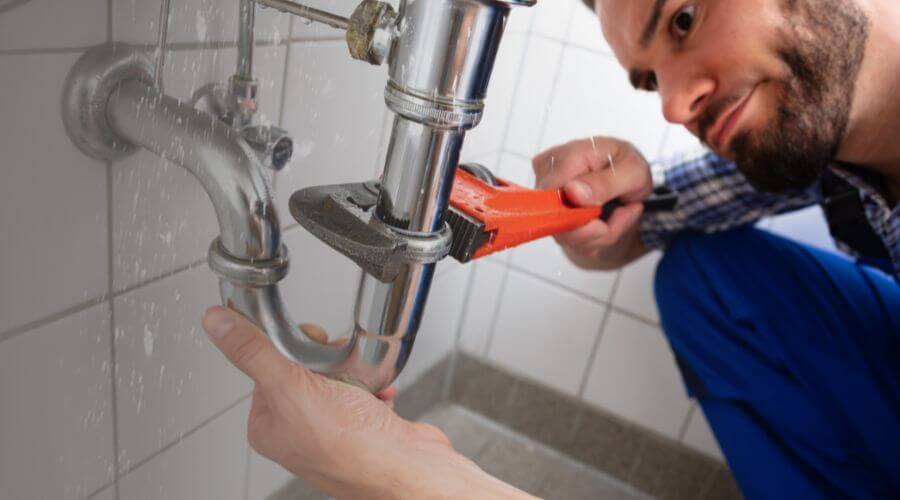 Professional clogged toilet repair services in Wheeling, MO